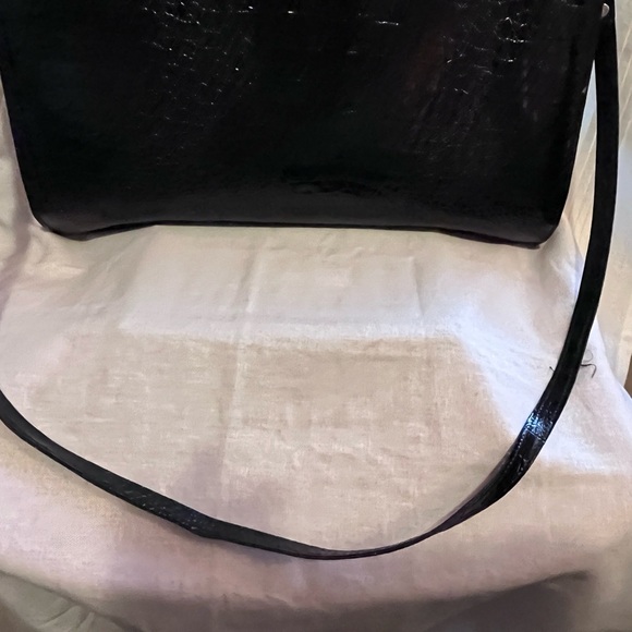 Vintage Alligator Vivace Embossed Attaché Case. - Picture 5 of 11